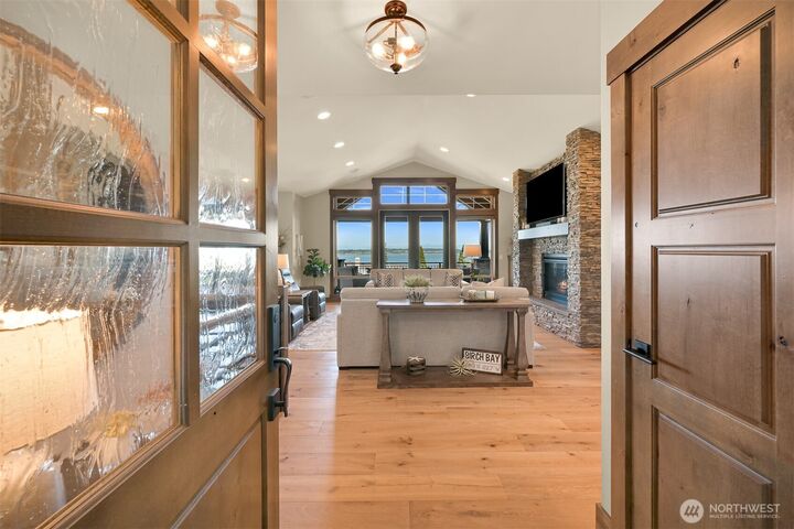 Property Photo:  5651  Whitehorn Way  WA 98230 