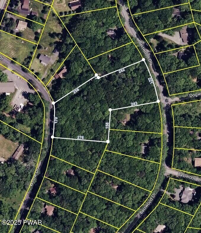 Property Photo:  120 Basswood Drive  PA 18428 