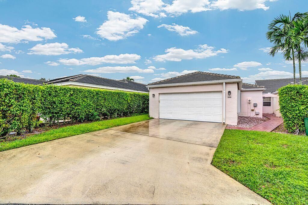 Property Photo: 1048 Island Manor Drive FL 33413
