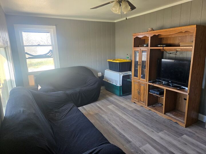 Property Photo: 704 E 19th St TX 76903
