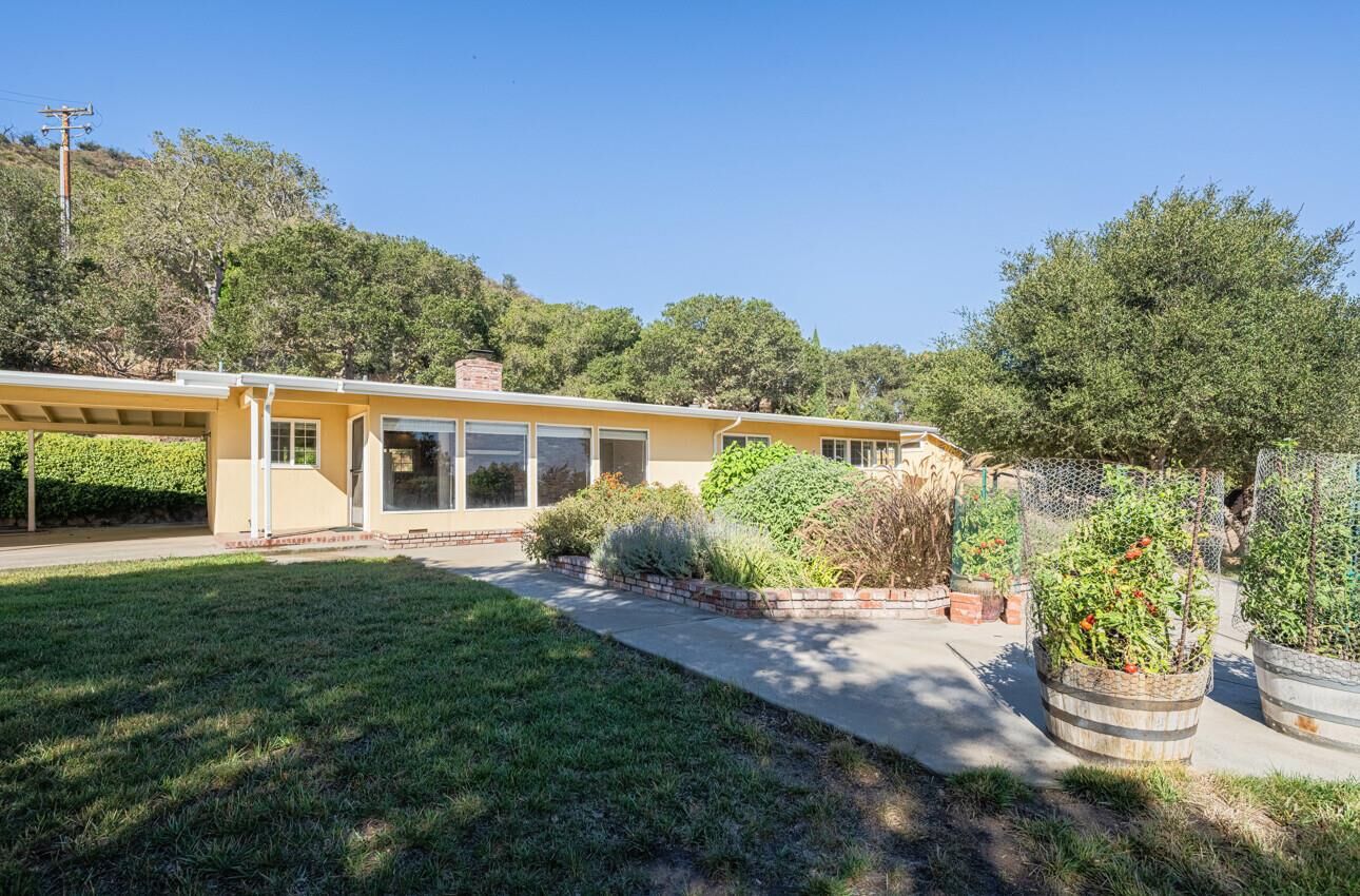 Property Photo:  399 Laurel Lane  CA 93908 