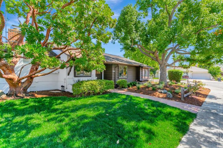 Property Photo:  1691 Yale Drive  CA 94040 