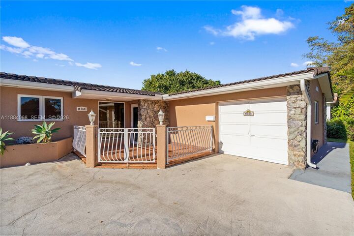 Property Photo:  14760 Lewis Rd 14760  FL 33014 