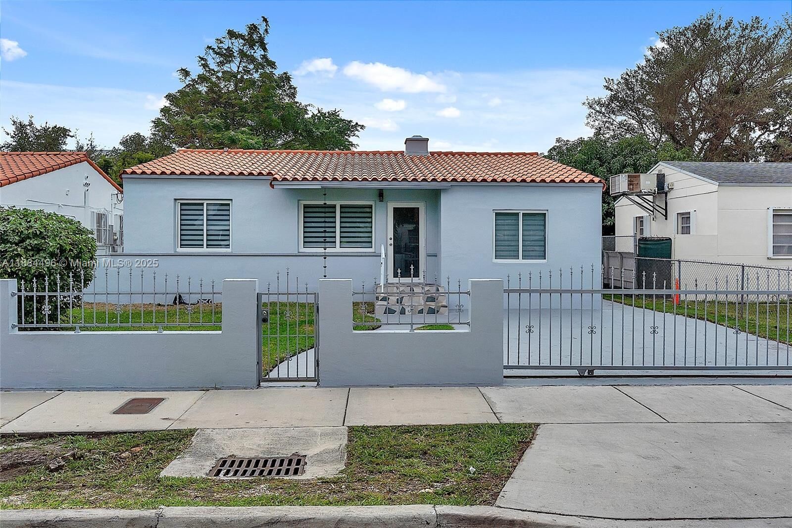 Property Photo: 2246 SW 3rd St FL 33135