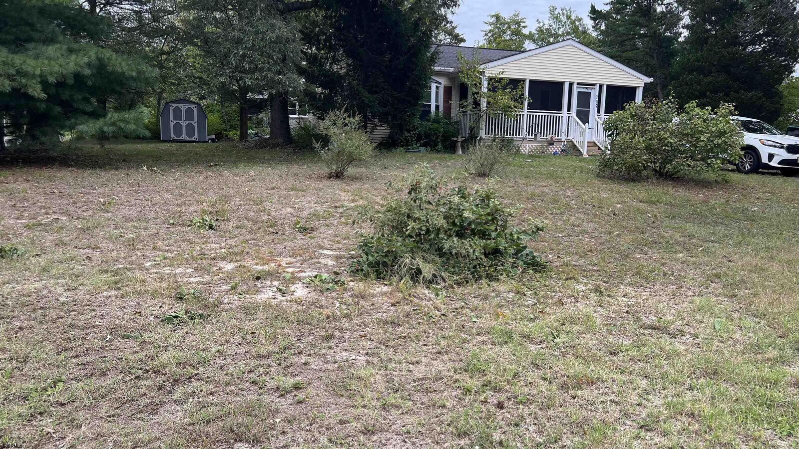 Property Photo:  709 E Pennsylvania Ave  NJ 08205-9205 