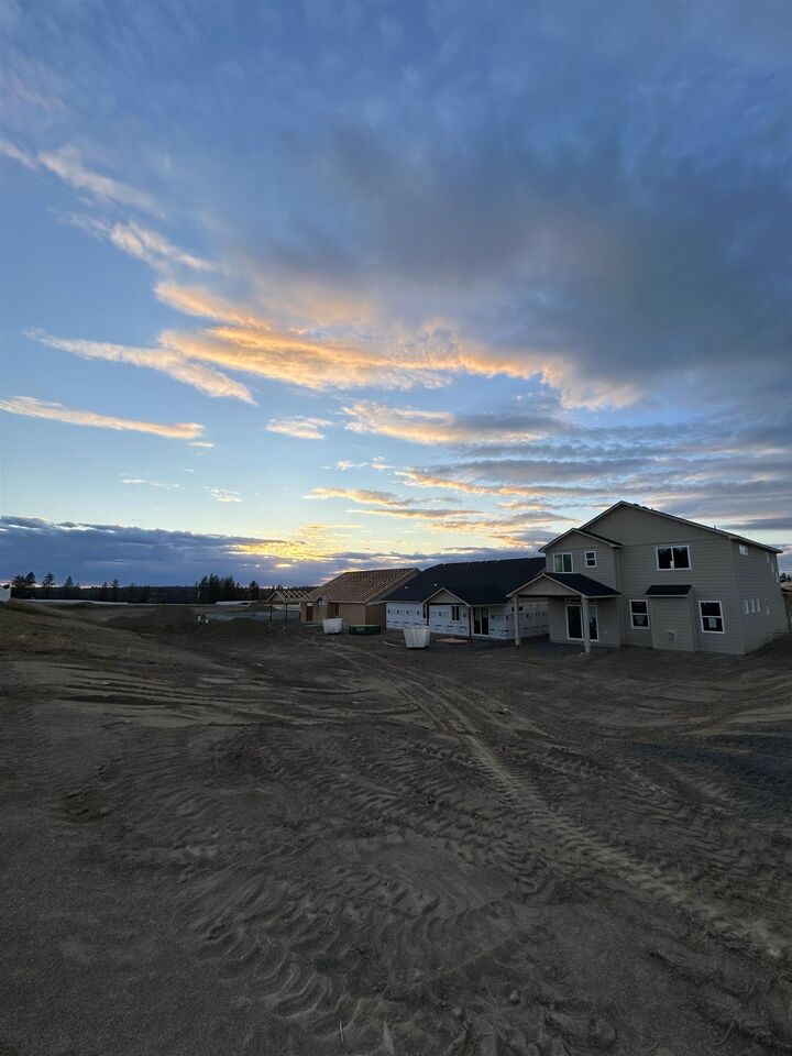 Property Photo:  1415 W 67th Ave Lot 1 Block 4 - Talent  WA 99224 