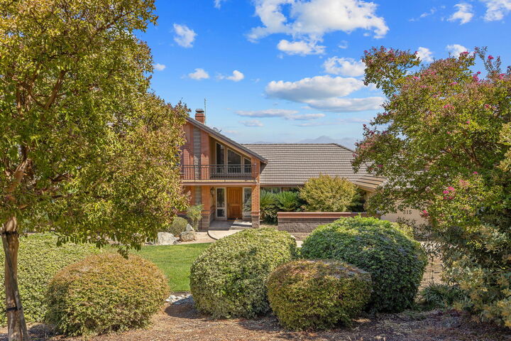 Property Photo: 315 Valley View Drive CA 93221