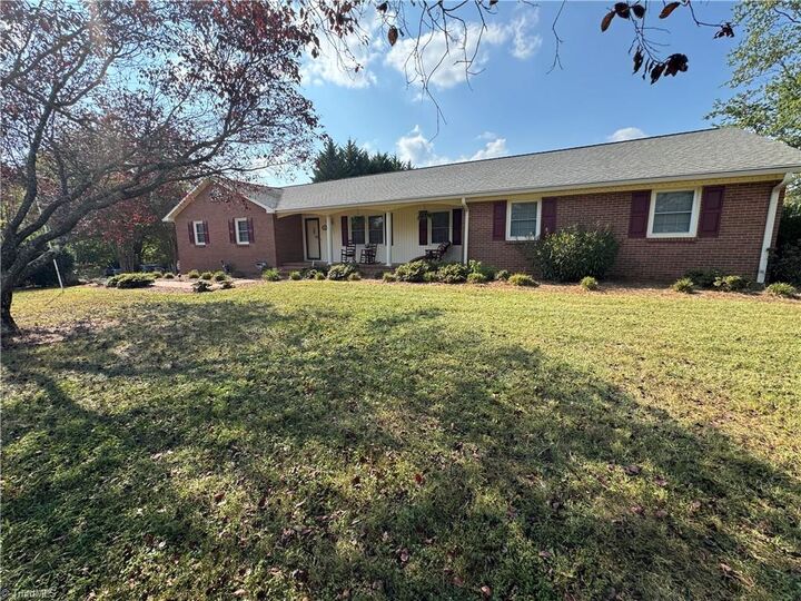 Property Photo:  112 Pilot View Drive  NC 27021 