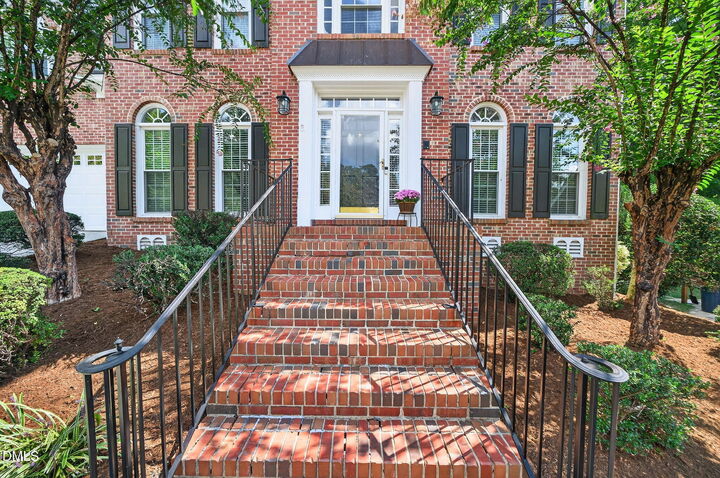 Property Photo:  302 Parkbranch Lane  NC 27519 