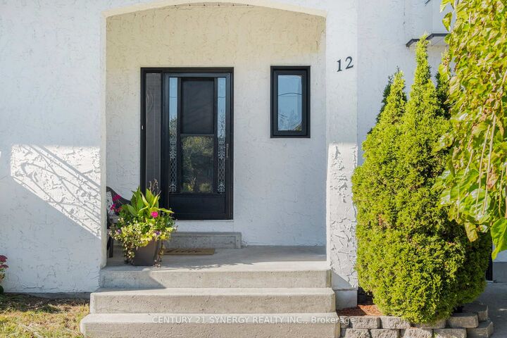 Photo de la propriété: 12 Davis Lane ON K7A 4S5