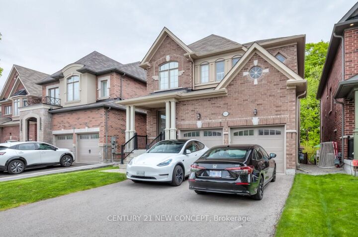 Property Photo:  521 McGregor Farm Trail  ON L3X 0H7 