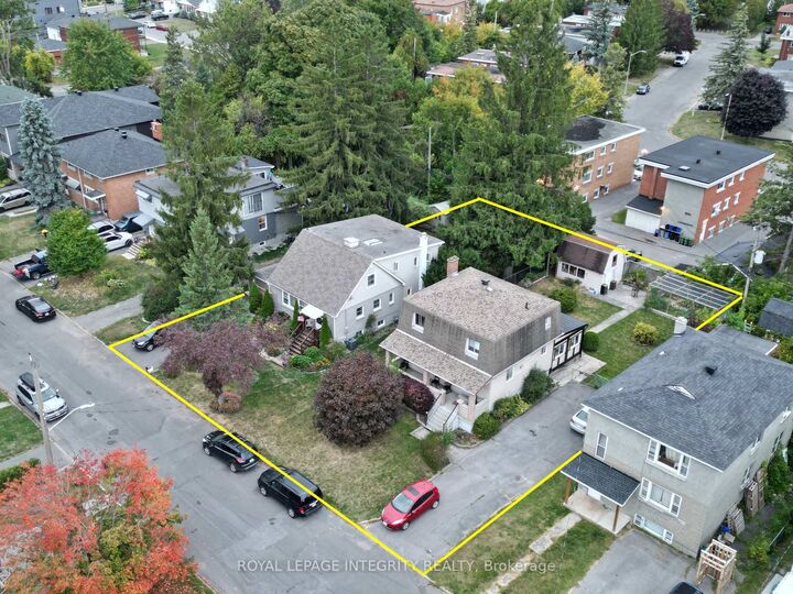 Property Photo: 465 Guy Street ON K1K 1C1