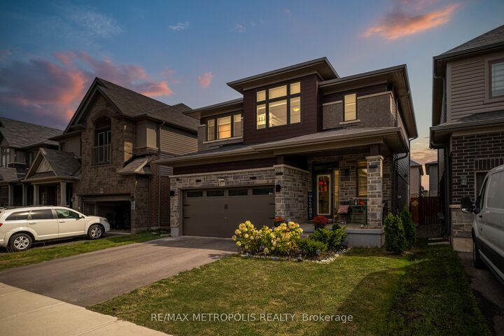 Property Photo:  177 Longboat Run W  ON N3T 0T1 