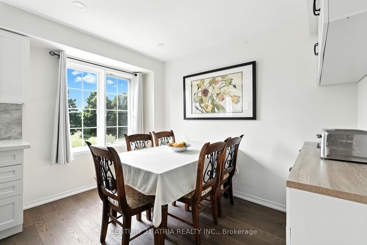 Property Photo:  12 Stiles Avenue  ON L4G 7N3 