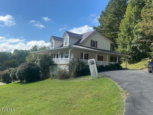 Property Photo: 2374 Old State Route 34 TN 37681