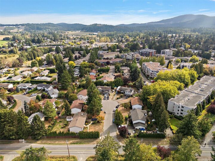 Property Photo: 7254 Enid Pl BC V8M 1H3