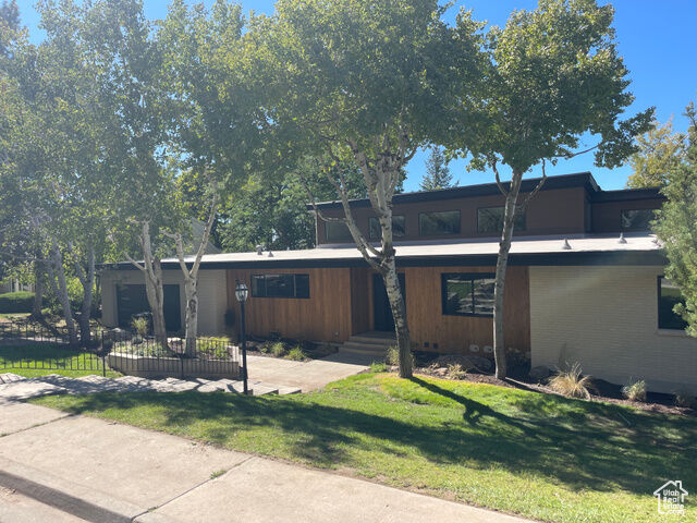 Property Photo:  1555 N 1550 E  UT 84604 