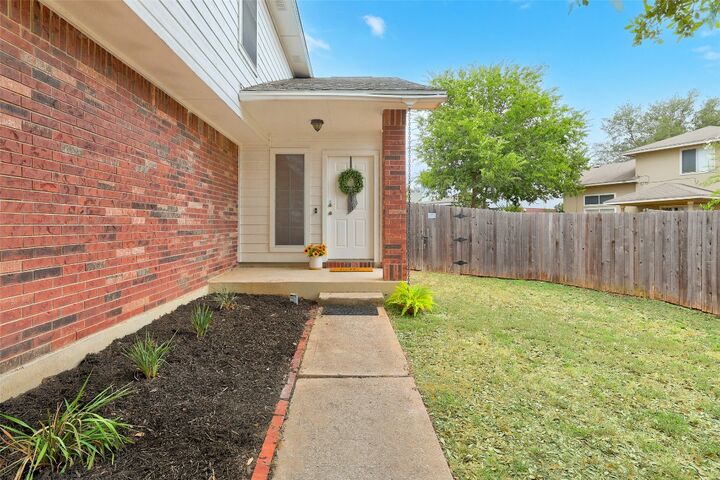 Property Photo:  15501 Sarahs Creek Drive  TX 78660 