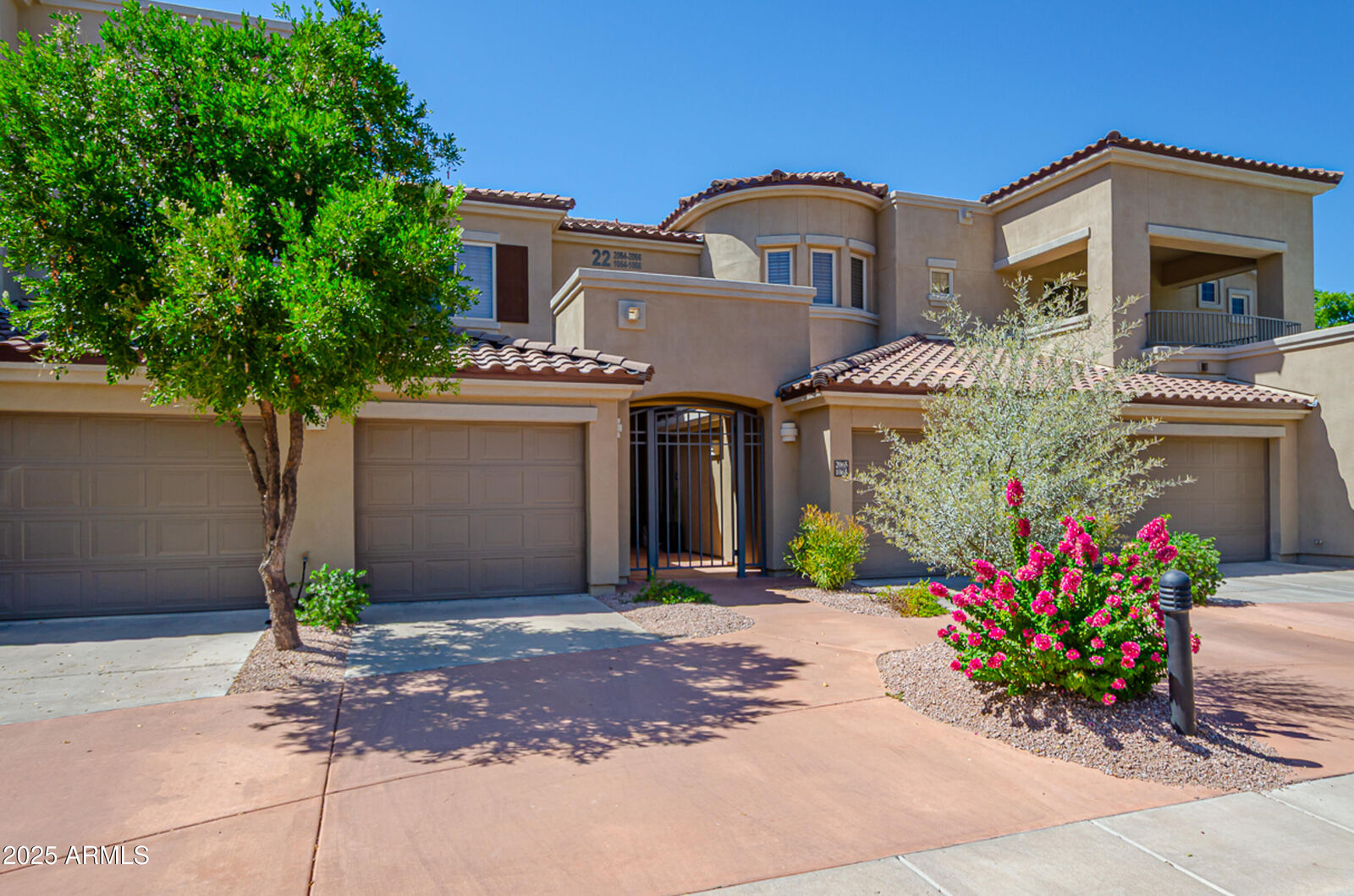 Property Photo:  11000 N 77th Place 1065  AZ 85260 