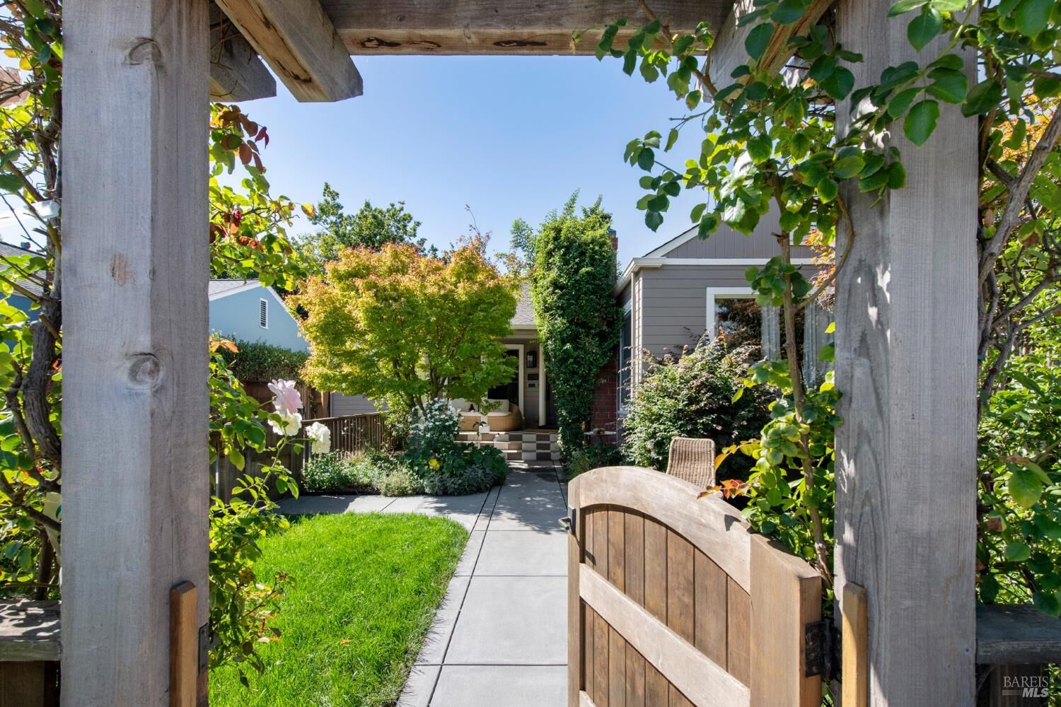 Property Photo:  704 5th Street  CA 94952 