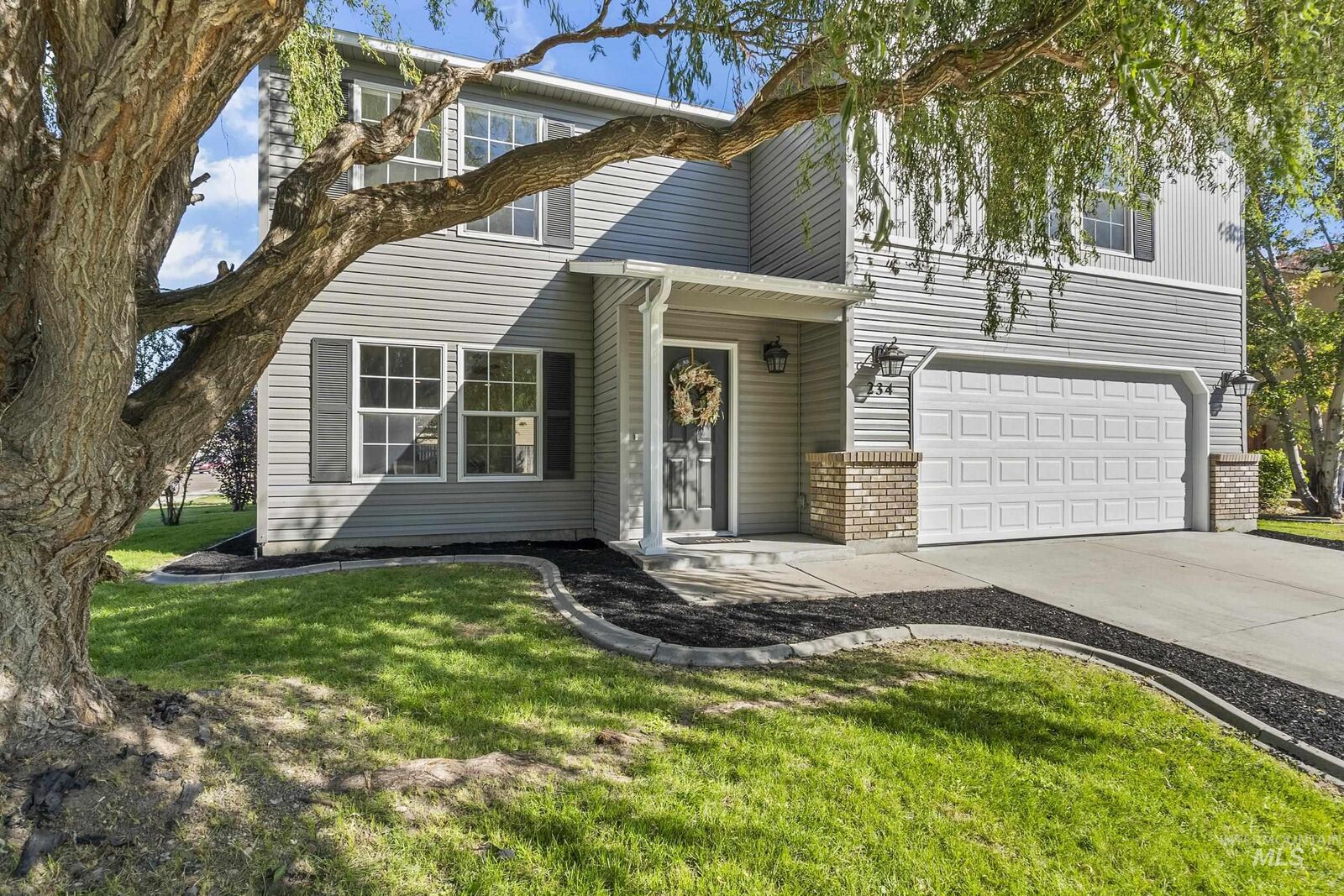 Property Photo:  234 E Willow Creek Dr  ID 83644 