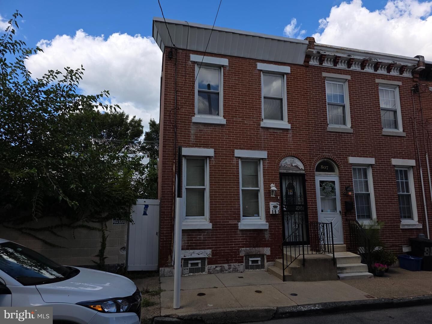 Property Photo: 805 Livingston Street PA 19125