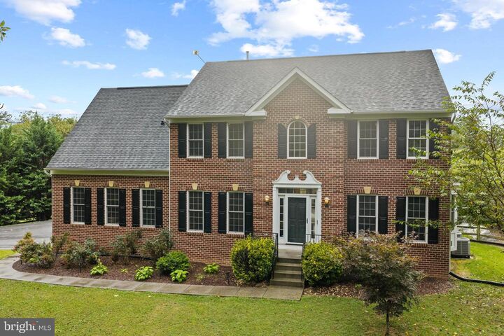 Property Photo:  627 Chimney Circle  VA 22645 