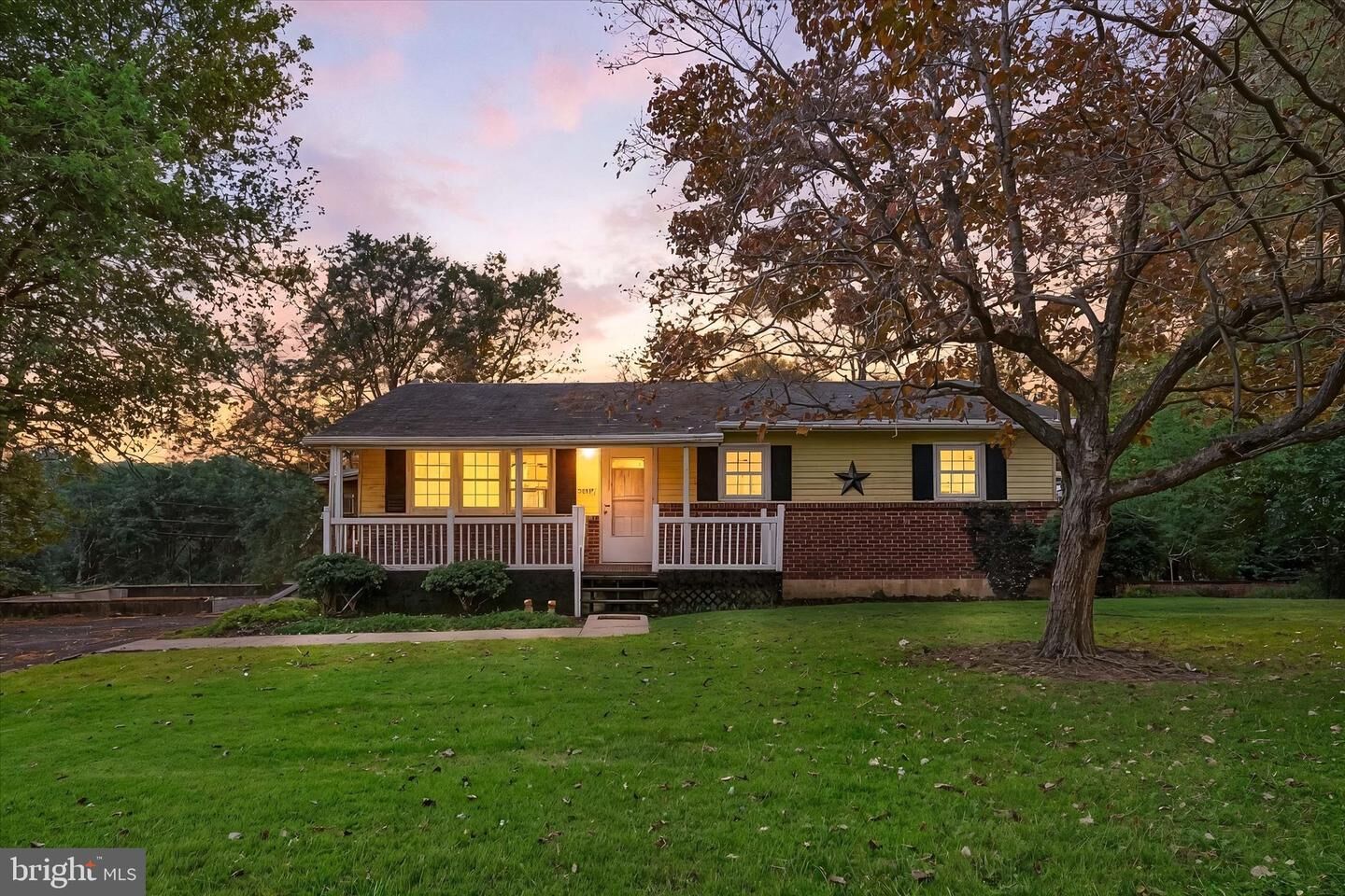 Property Photo:  2441 River Road  PA 17057 
