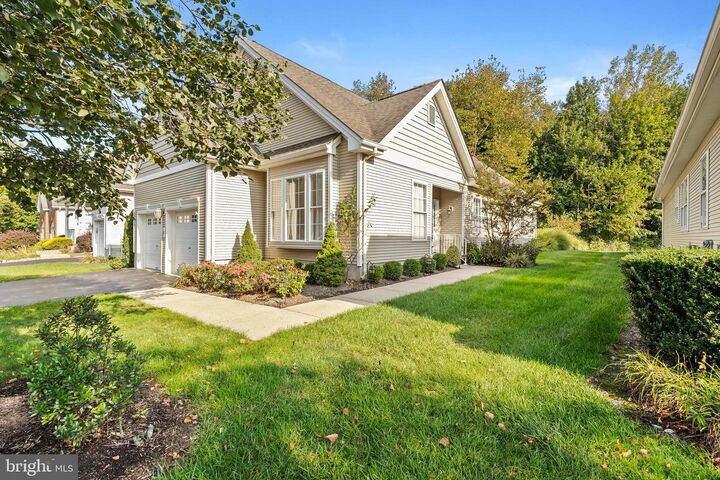 Property Photo:  5 Swallow Drive  NJ 08690 