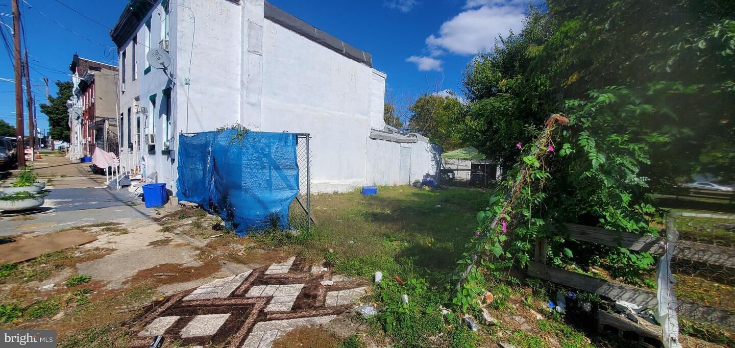 Property Photo:  2241 N Lawrence Street  PA 19133 