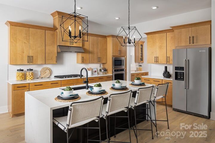 Property Photo: 4125 Eastover Glen Road 346 NC 28269