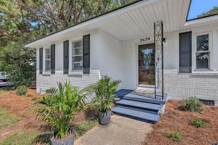 Property Photo:  2620 Mona Avenue  SC 29414 