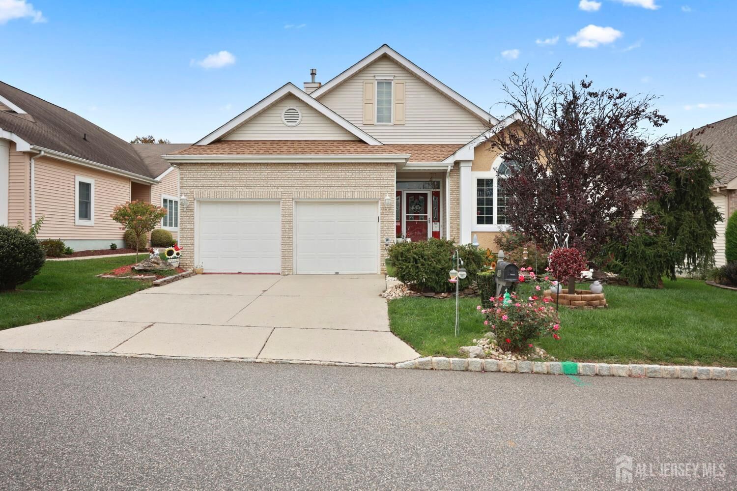 Property Photo:  18 Halifax Drive  NJ 08831 