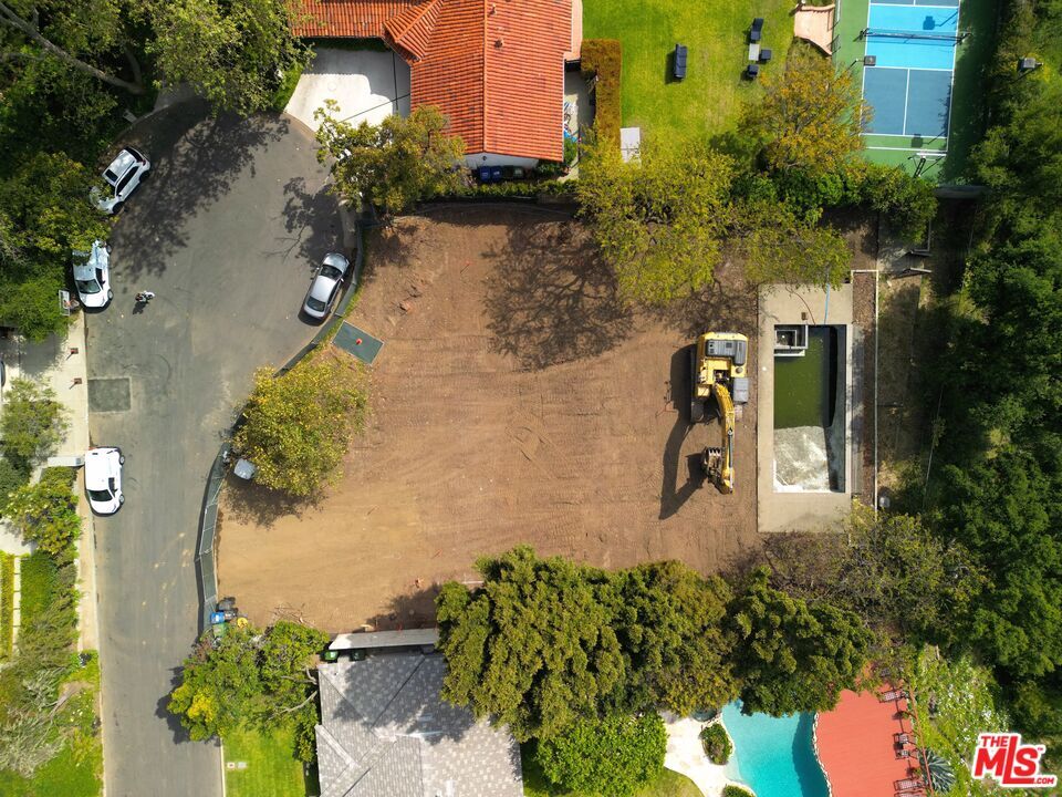 Property Photo:  13741 Romany Dr  CA 90272 