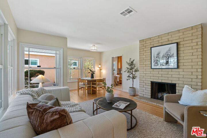 Property Photo:  6410 W 84th Pl  CA 90045 