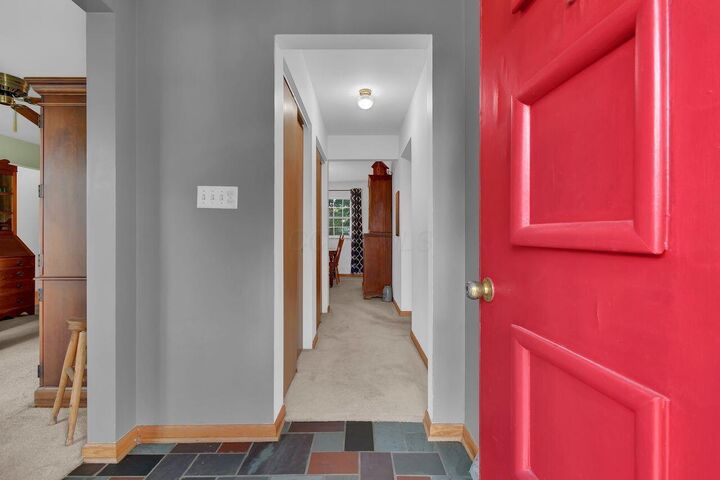 Property Photo:  1345 Sherwood Downs W Road  OH 43055 