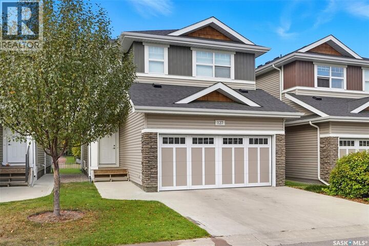 Property Photo:  127 315 Dickson Crescent  SK S7T 0Z1 