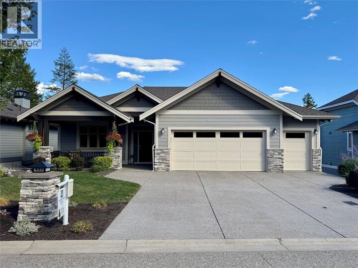 Property Photo:  433 Longspoon Place  BC V1H 2K2 