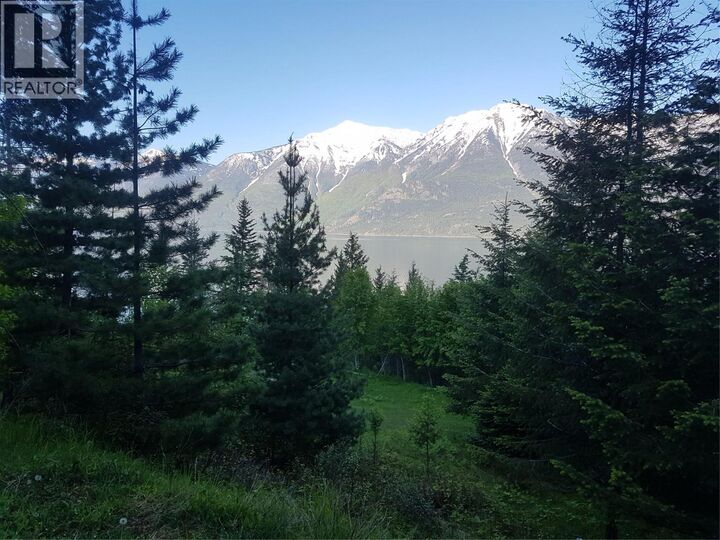 Photo de la propriété:  Mountain Shores Road  BC V0B 1A0 