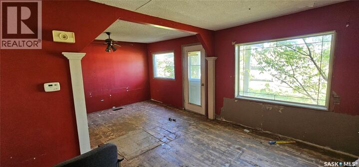 Property Photo:  216 2nd Avenue S  SK S0E 0B0 