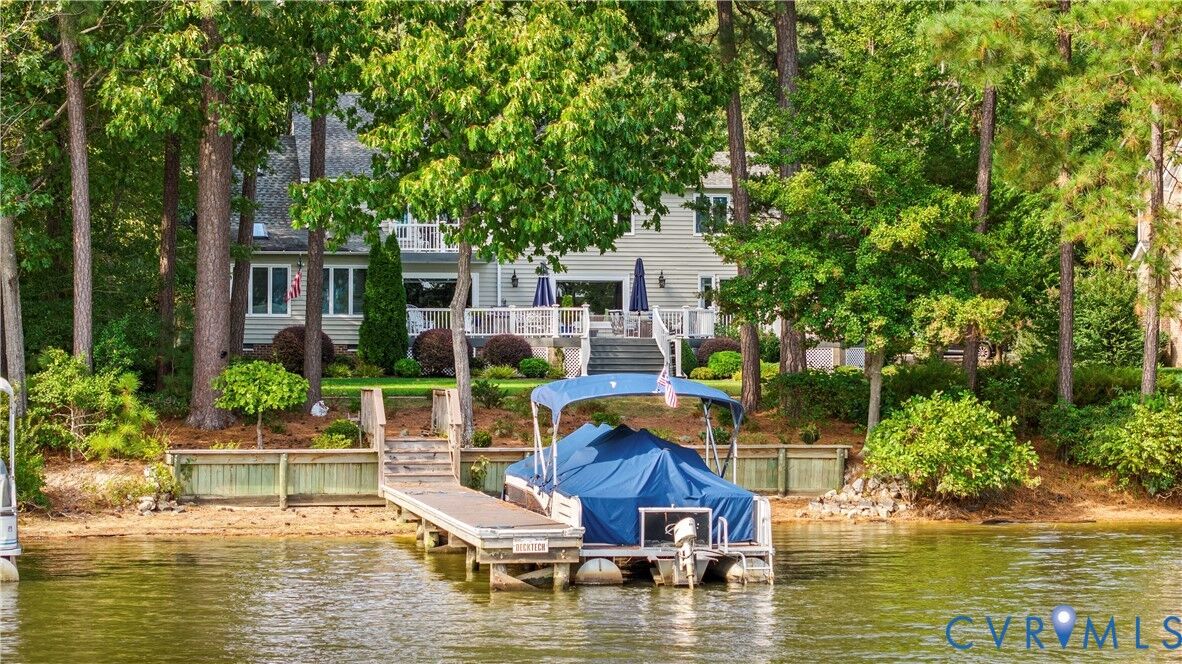 Property Photo:  14101 Waters Edge Circle  VA 23112 