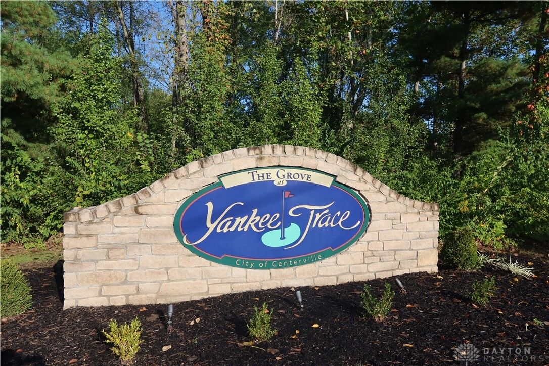 Property Photo:  812 Hidden Branches Drive  OH 45458 