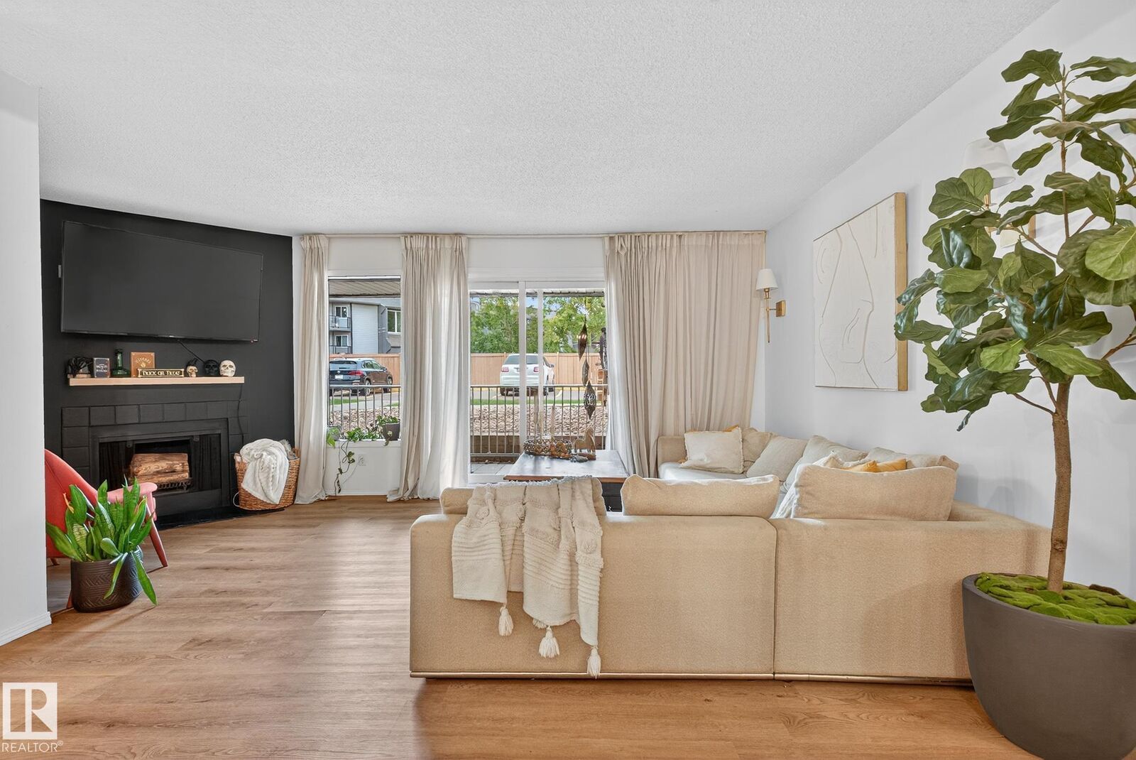 Property Photo:  10404 24 Avenue NW 333  AB T6J 4J7 