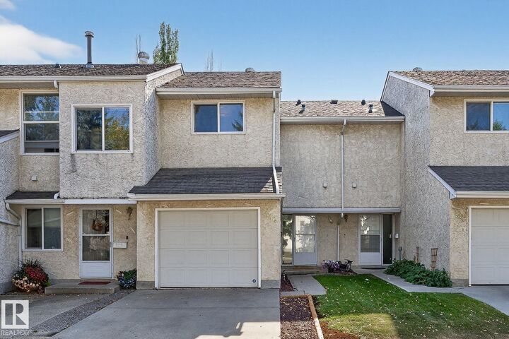 146 Callingwood Place NW  Edmonton AB T5T 8C6 photo
