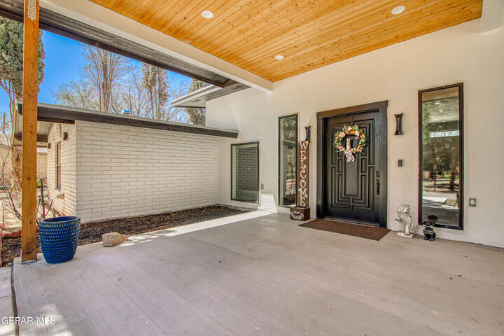Property Photo:  411 Lombardy Avenue  TX 79922 