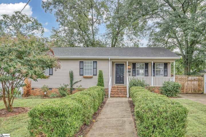 104 N Calhoun Street  Greenville SC 29601 photo