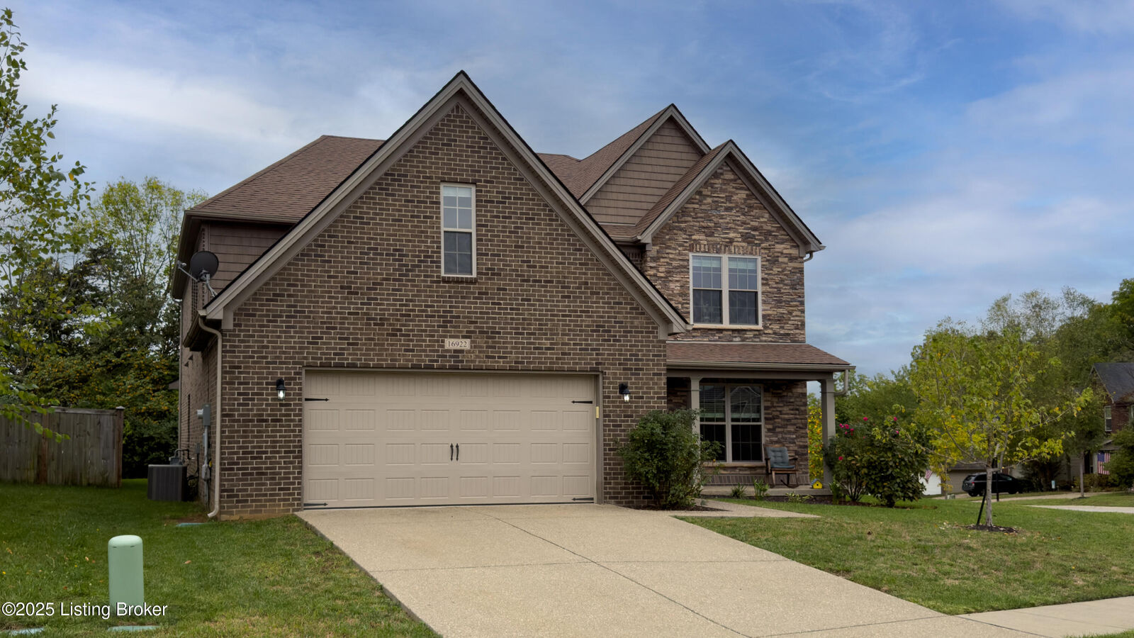 Property Photo:  16922 Ascender Pass  KY 40245 