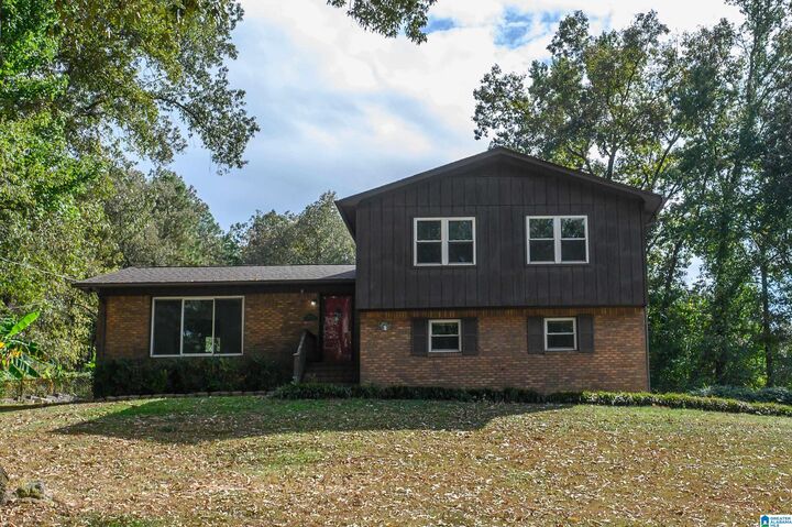 1807 Apache Way  Alabaster AL 35007 photo