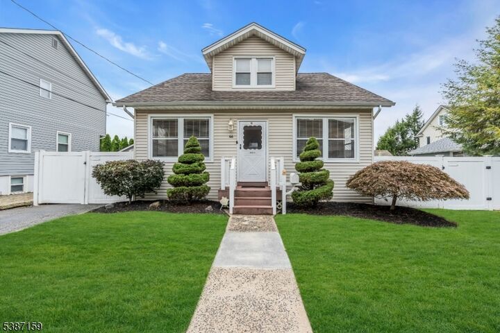 46 N 22nd St  Kenilworth Boro NJ 07033 photo