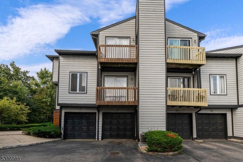 Property Photo: 410 Village Commons NJ 08822